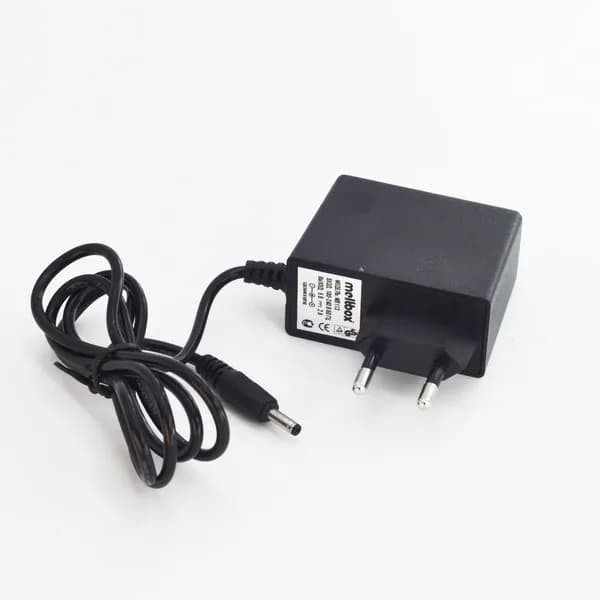 Блок питания для метеостанций, планшетов, проекционных часов 5V/2A (3,5*1,35 мм)