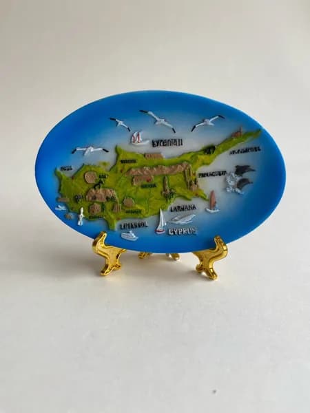 Карта Кипра. Миниатюрное винтажное панно, барельеф. 12,8 см. Полистоун. Кипр, 2000-е гг.