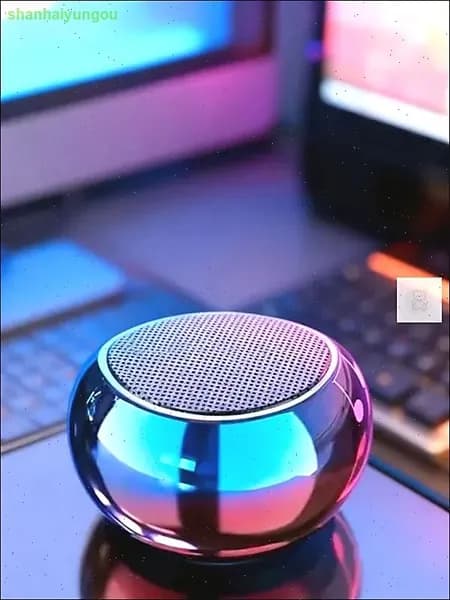 Умная колонка с голосовым помощником Алисой