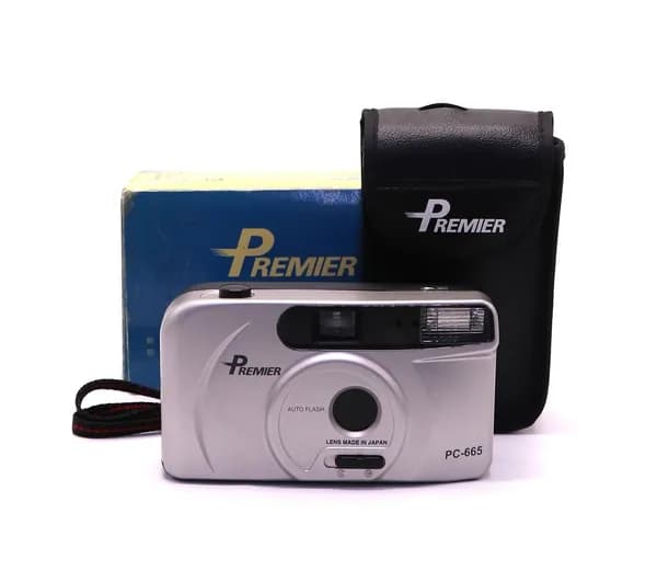 Пленочный фотоаппарат Premier PC-665 в упаковке