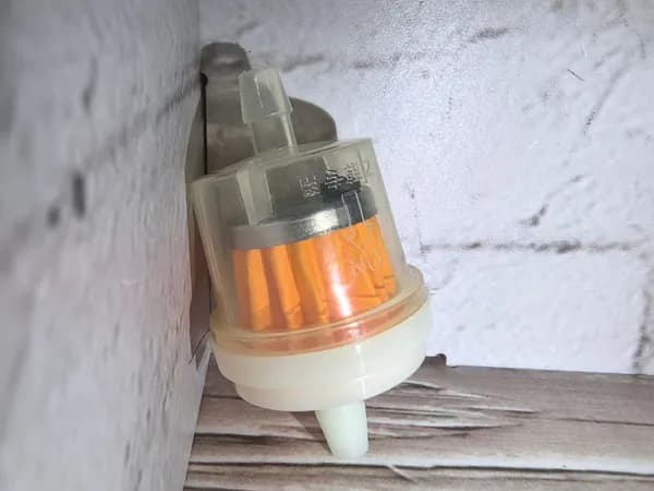 Фильтр топливный Bridds and Stratton 18/31 HP695666