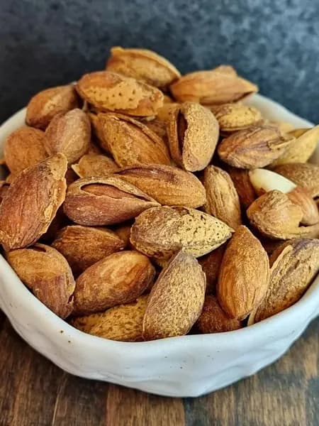 Миндаль в скорлупе со вкусом ванили