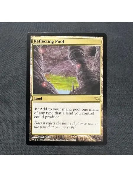 Заголовок: Волшебство в твоих руках: Уникальная карта Magic: The Gathering (MTG) с защитным протектором в подарок!
