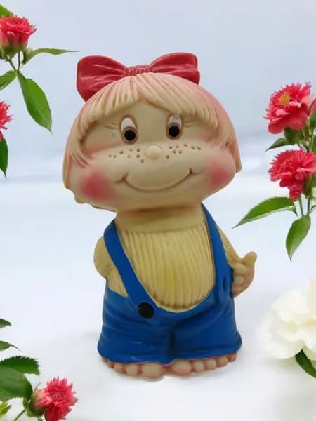 Винтажная игрушка "Девочка с бантом", СССР, высота 21,5см