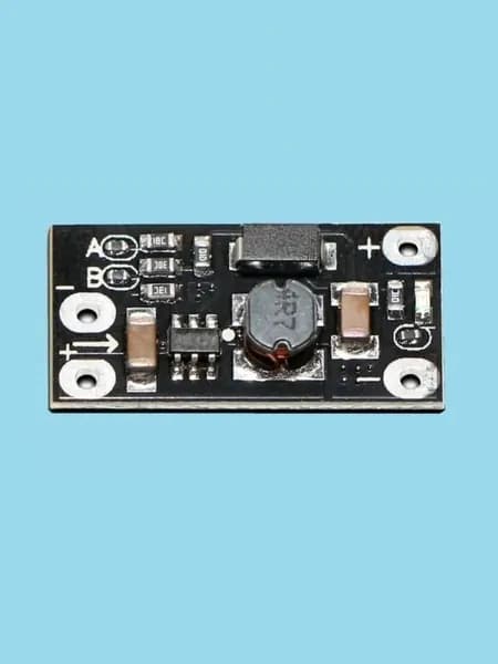 Повышающий DC-DC преобразователь. Input: 2.5-5 V Output: 5,8,9,12 V