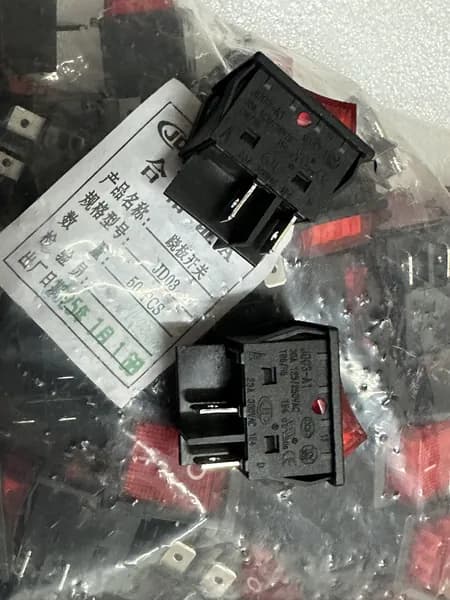 1 шт Оригинал на складе Микросхема JD03-A1 Пакет В наличии