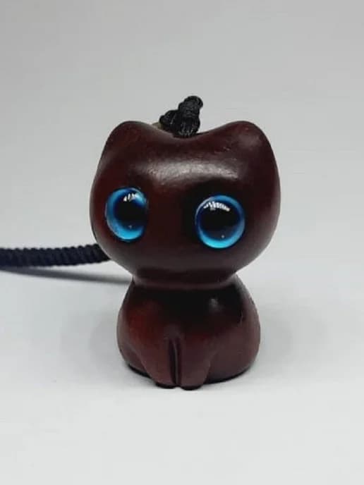 Деревянный оберег-кот из ольхи, 3 см