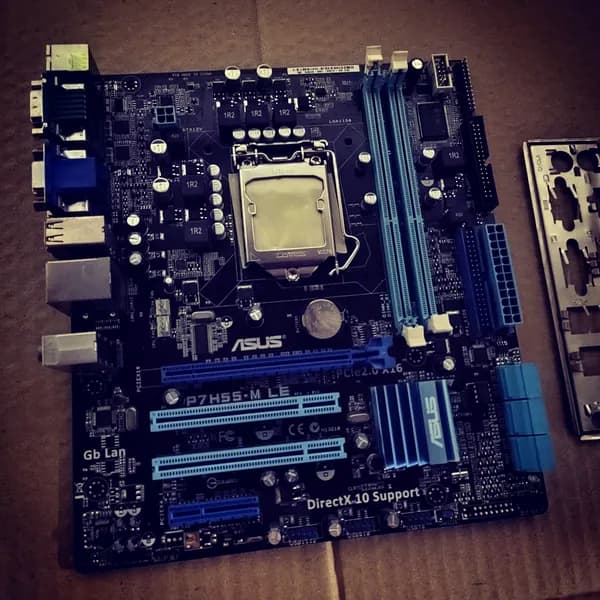 ASUS P7H55-M LE/LGA1156, LGA 1156, DDR3, Материнская плата