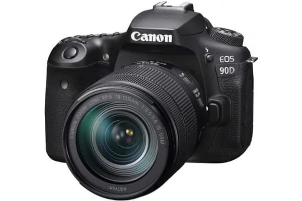 Зеркальный фотоаппарат Canon EOS 90D Kit 18-135 IS USM