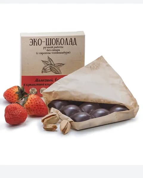 Натуральный авторский шоколад. Молочный веганский с фисташкой и ароматной клубникой. Без сахара, на сиропе топинамбура.