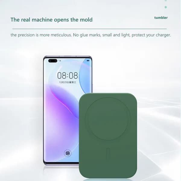 Силиконовый чехол для внешнего аккумулятора Apple Magnetic с отверстиями на задней панели, цвет темно-зеленый
