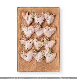 Крылья цыплят-бройлеров (без кисти), в маринаде с чесноком и зеленью, 1 кг