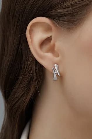 Серебряные серьги DIAMANT-ONLINE с бриллиантом 925 пробы
