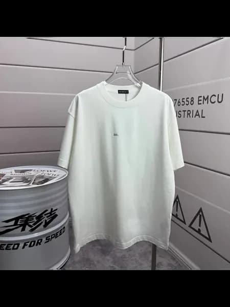 Футболка Balenciaga