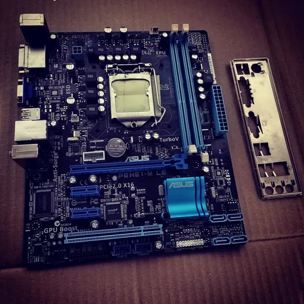 ASUS P8H61-M LE/LGA1155, LGA 1155, DDR3, Материнская плата