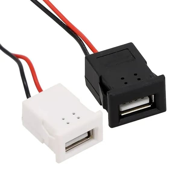 1 x USB разъем питания
