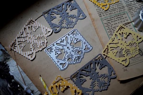 Нож для вырубки Флажок Зайчики, 7х5,5см, Scrapfriend