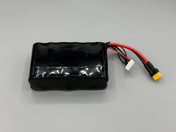 Аккумуляторная сборка аккумулятор LiIo 6S2P 9000 mah 90А XT60