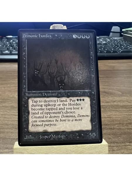 Набор MTG: Death's Shadow, Defense of the Heart, Demonic Consultation +7 мощных карт Коллекционные экземпляры с защитным чехлом