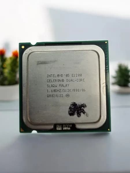 Процессор Socket LGA 775 Celeron DUAL CORE E1200. Товар уцененный