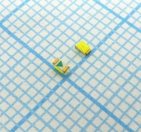 Светодиод KINGBRIGHT KPT-1608ZGC низкой мощности Зеленый SMD (Поверхностный Монтаж) 0603 20 мА 3.3 В 525 нм 1шт