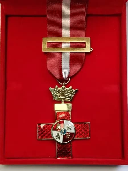 Реплика испанской медали за заслуги времён Первой мировой во