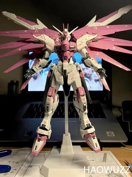 64 вида случайных поставок, одна модель сборки GundamZC