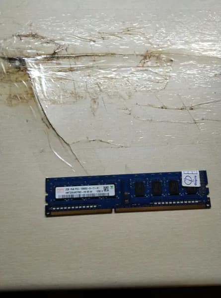 Оперативная память Оперативная память HMT325U6CFR8C - H9 NO AA 2GB 1Rx8 PC3 - 10600U - 9 -11 - A1 DDR3, 1 x 2 ГБ (HMT325U6CFR8C - H9 NO AA 2GB 1Rx8 PC3 - 10600U - 9 -11 - A1)