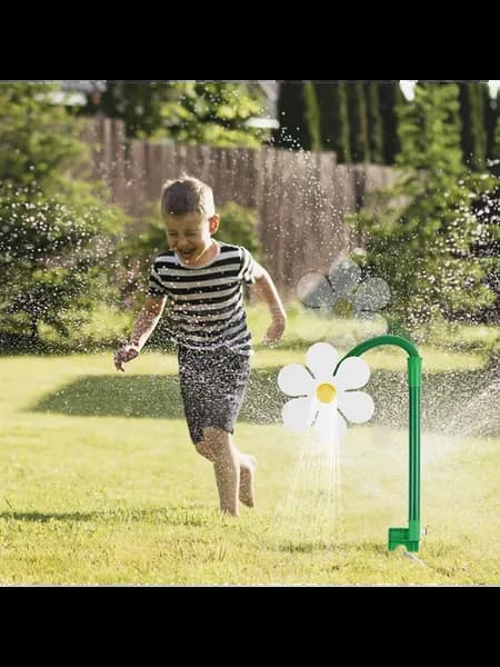 Детский поливочный разбрызгиватель Daisy 360° для улицы