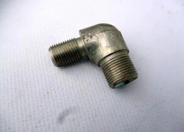 Угольник М16х1,5/М20х1,5 (ОАО МАZ)/ арт.402769