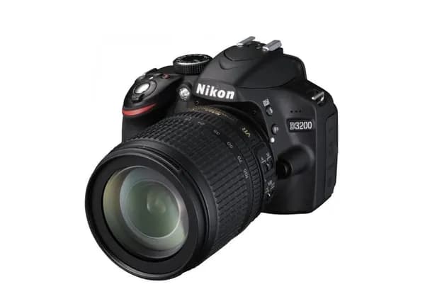 Зеркальный фотоаппарат Nikon D3200 Kit 18-105 VR