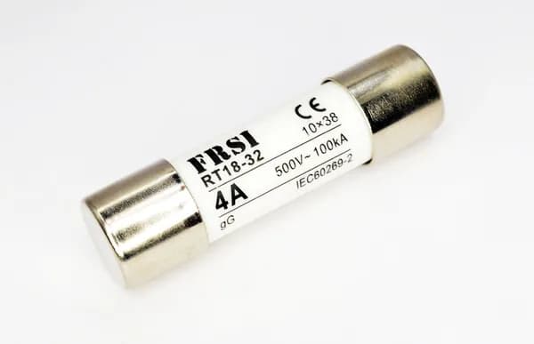 Предохранитель FRZ RT18-32 500V 4A GG Предохранитель gG 4А 500В AC 10x38мм 1шт