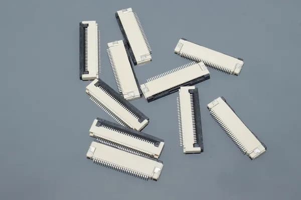 Разъем FPC Flip-Lock 0510-30RLGF 30 pin высота 1мм шаг 0,5мм 10 шт