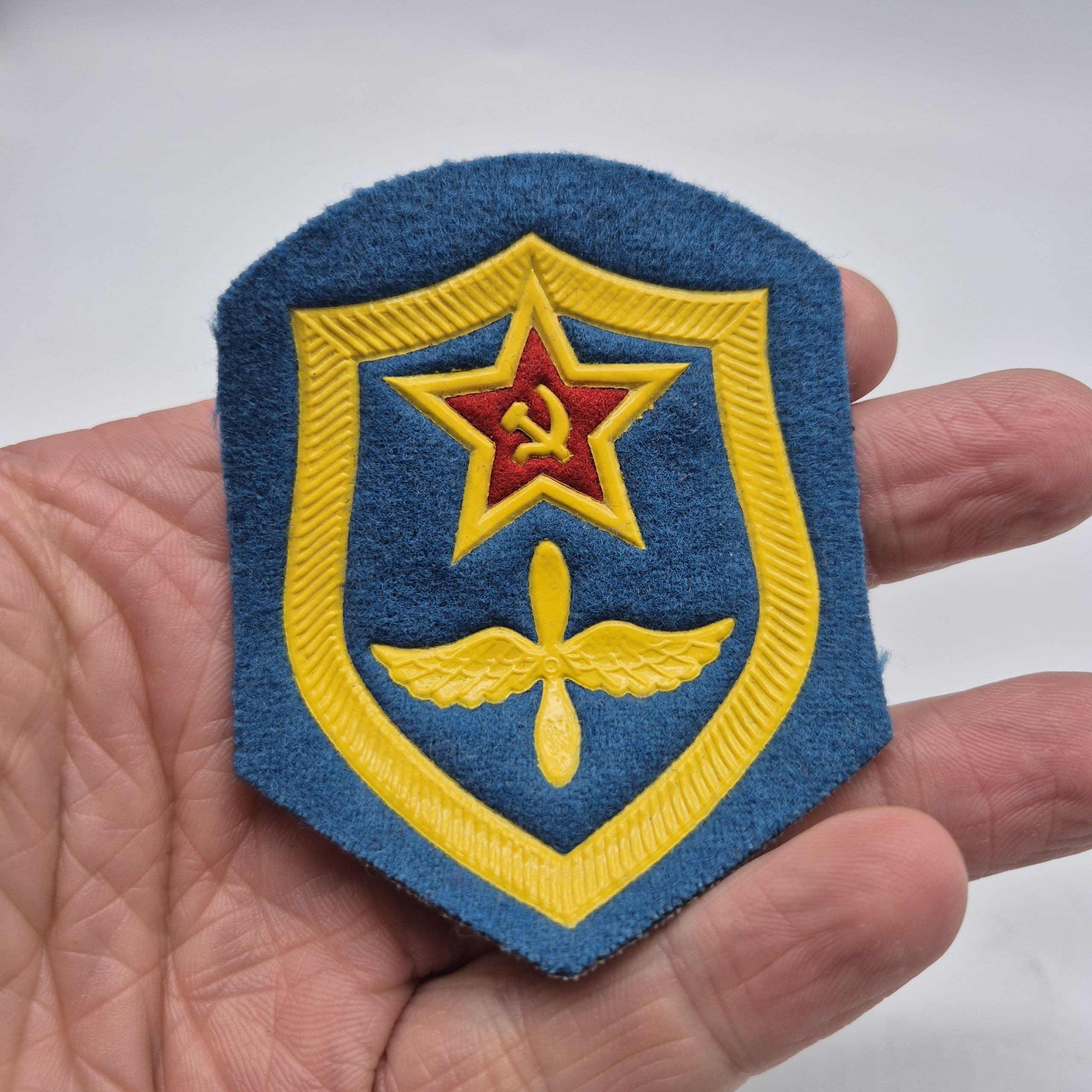 Шеврон (нарукавная нашивка) Военно-воздушных сил СССР, образец 1969 года