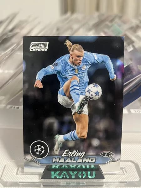 Футбольная карта Topps Chrome Stadium Club Chrome 2024-25 Эрлинг Хааланд, Манчестер Сити