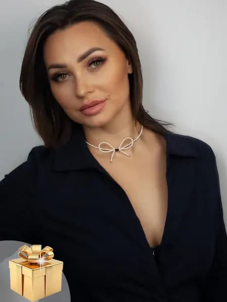 Чокер из бисера с бантом