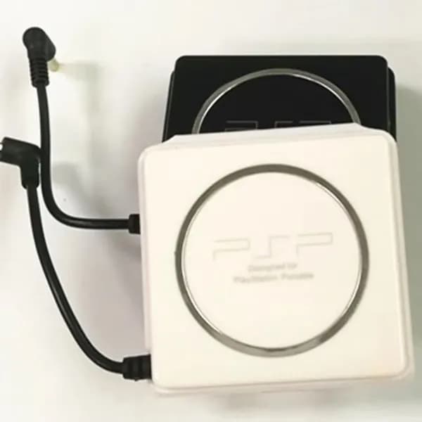 Эксклюзивный блок питания 2400mAh для портативных игровых консолей PSP 2000 и 3000