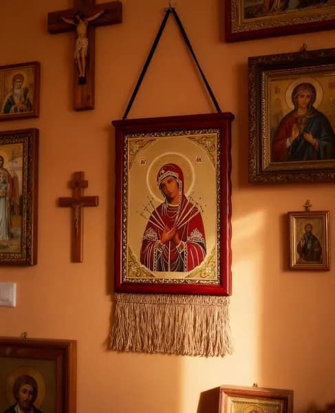 Освященная икона Божией Матери Семистрельная, гобелен 20 см, для дома