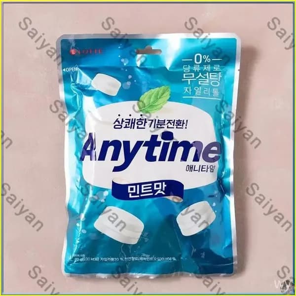 Трехслойные мятномолочные корейские леденцы Lotte Anytime, изготовленные без сахара, считаются премиумпродуктом