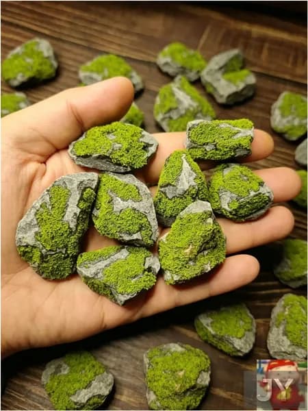 Искусственные камни с мхом (8 шт) для декора аквариума, террариума, флорариума и микроландшафта