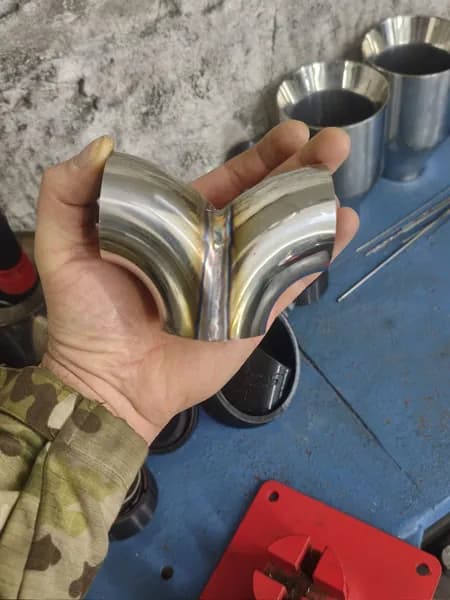 Шаблон Y-exhaust pipe d57 мм, для прецизионной разметки отводов перед созданием высококачественного соединения.