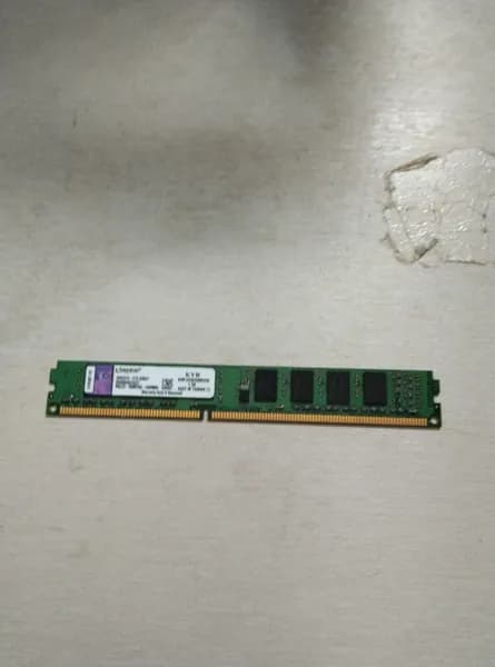 Оперативная память Оперативная память KVR1333D3S8N9/2G 1.5V DDR3, 1 x 2 ГБ (KVR1333D3S8N9/2G 1.5V)