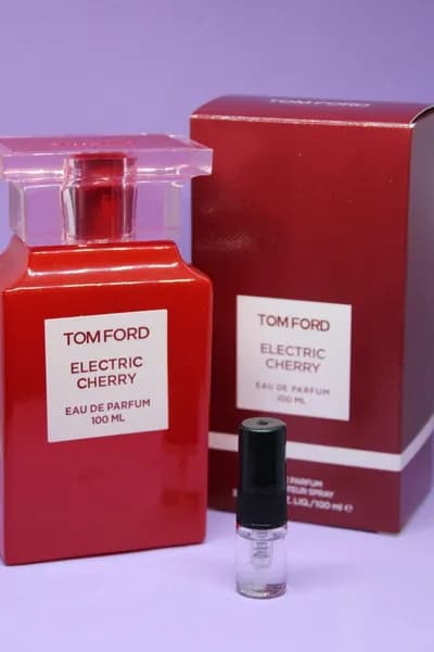 Tom Ford Наливная парфюмерия Парфюм  Electric Cherry отливант 2 мл