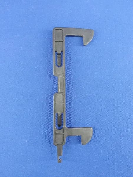 Крючок дверцы 8110, F30188H00XP для СВЧ Panasonic