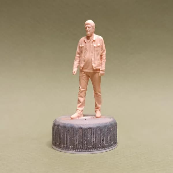Ваня. Фигурка в масштабе 1:43.