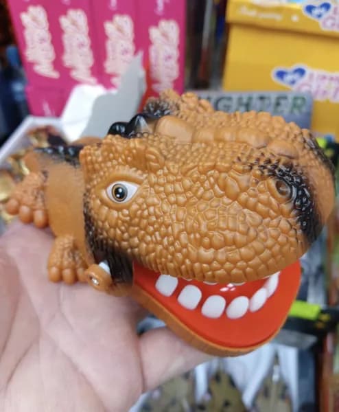 Игрушка зубастик настольная игра крокодил дантист динозавр