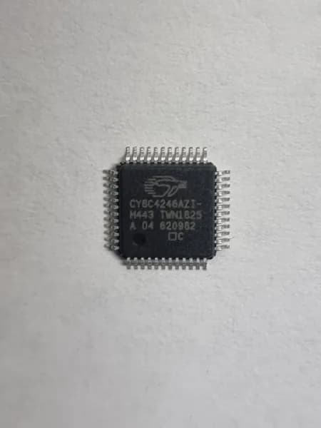 CY8C4246AZI-M443 прошитый микроконтроллер блока индикации 8001032533 кофемашины BOCSH VeroCap 100/300 TIS30129rw
