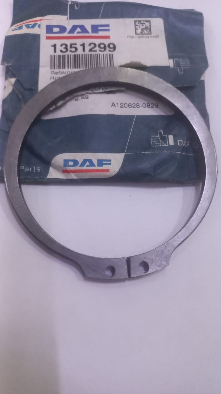 Стопорное кольцо подшипника первичного вала КПП ZF 1351299 DAF