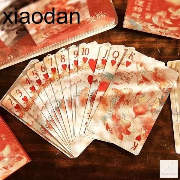 Игральные карты с изображением кои