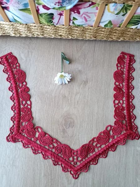 Воротник кружевной арт. В003. Размеры 30см*23см.